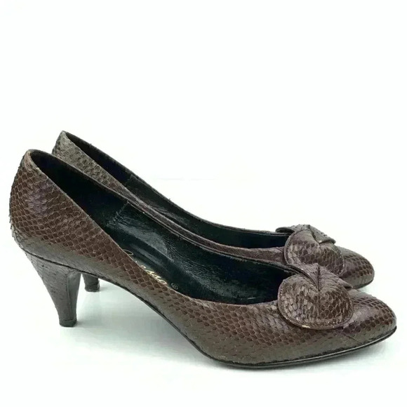 Canessa womens heels size 8 AA brown snakeskin bow vintage 80s - Picture 1 of 15